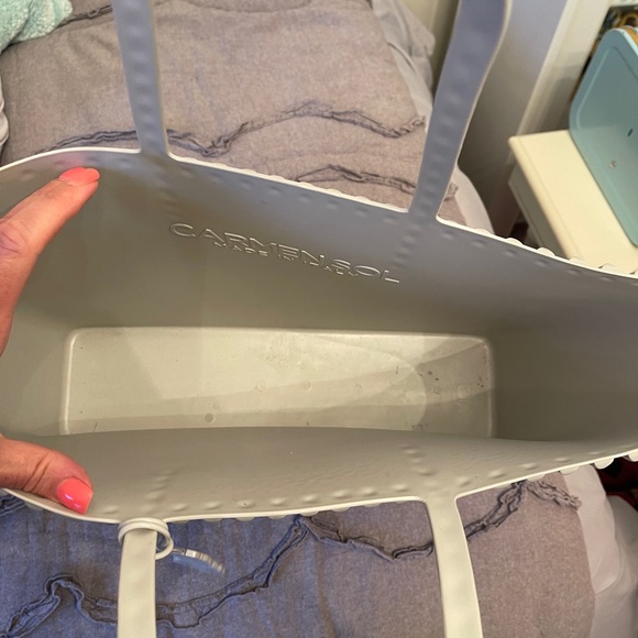 ⭐️⭐️ Carmen Sol Plastic Tote⭐️⭐️ - Picture 5 of 6
